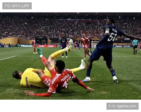 穆西亚拉无球跑动效率显著提升，晋升为拜仁锋线进攻新核心