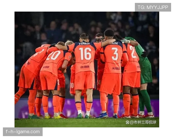 西甲球队战术革新点燃下半赛季，争冠悬念再起