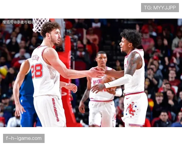 维拉蒂·鲁伊斯巴黎表现稳健，展现中场新星未来潜力