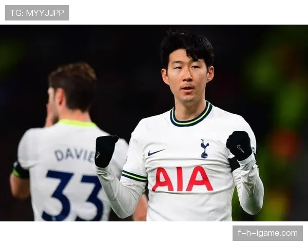 孙兴慜首度入选国家队开启足球生涯新篇章,状态提升引关注 孙兴慜首度入选国家队开启足球生涯新篇章,状态提升引关注